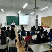 戎律师受邀为中国人民大学研究生授劳动法公开课